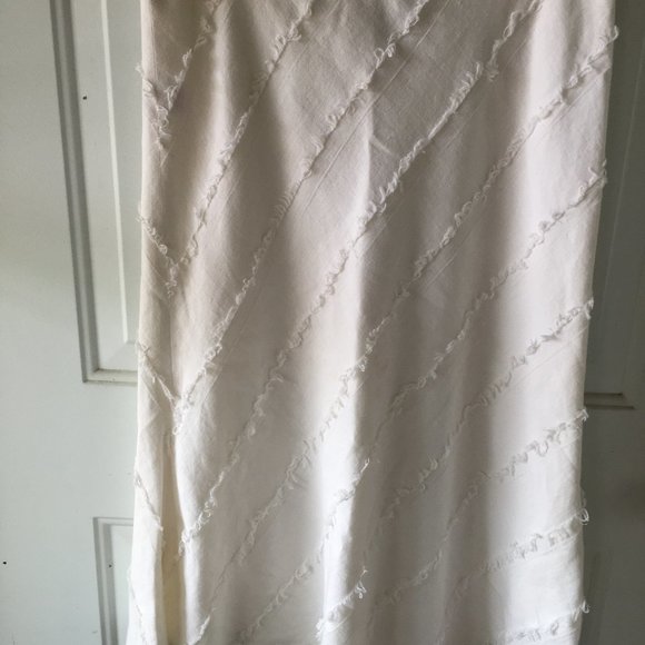 White midi skirt, size Medium/10 - Picture 3 of 3